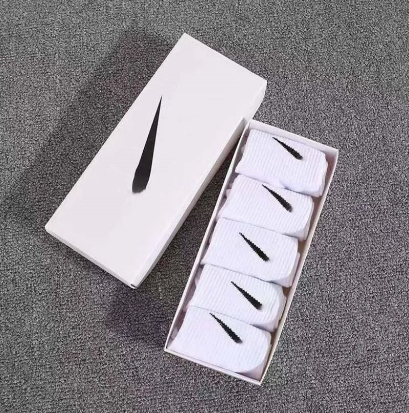 of brand men's and women's pure cotton socks, white and black socks, men's soft and breathable sports stockings, men's summer and winter multi-color socks