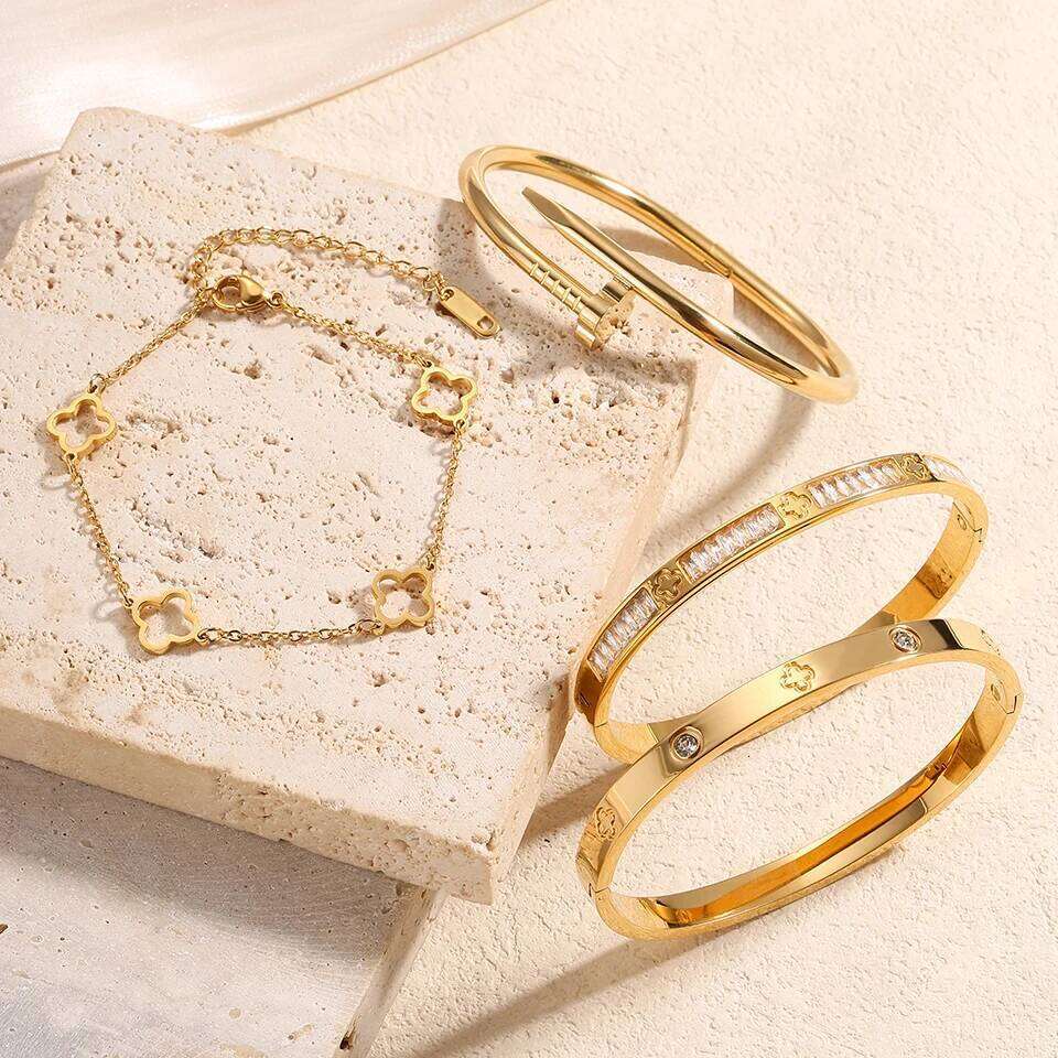 18k Gold Plated Stainless Steel Clover Bracelet Set For Couples Holiday Gift Daily Wear Fashion Jewelry Z260123