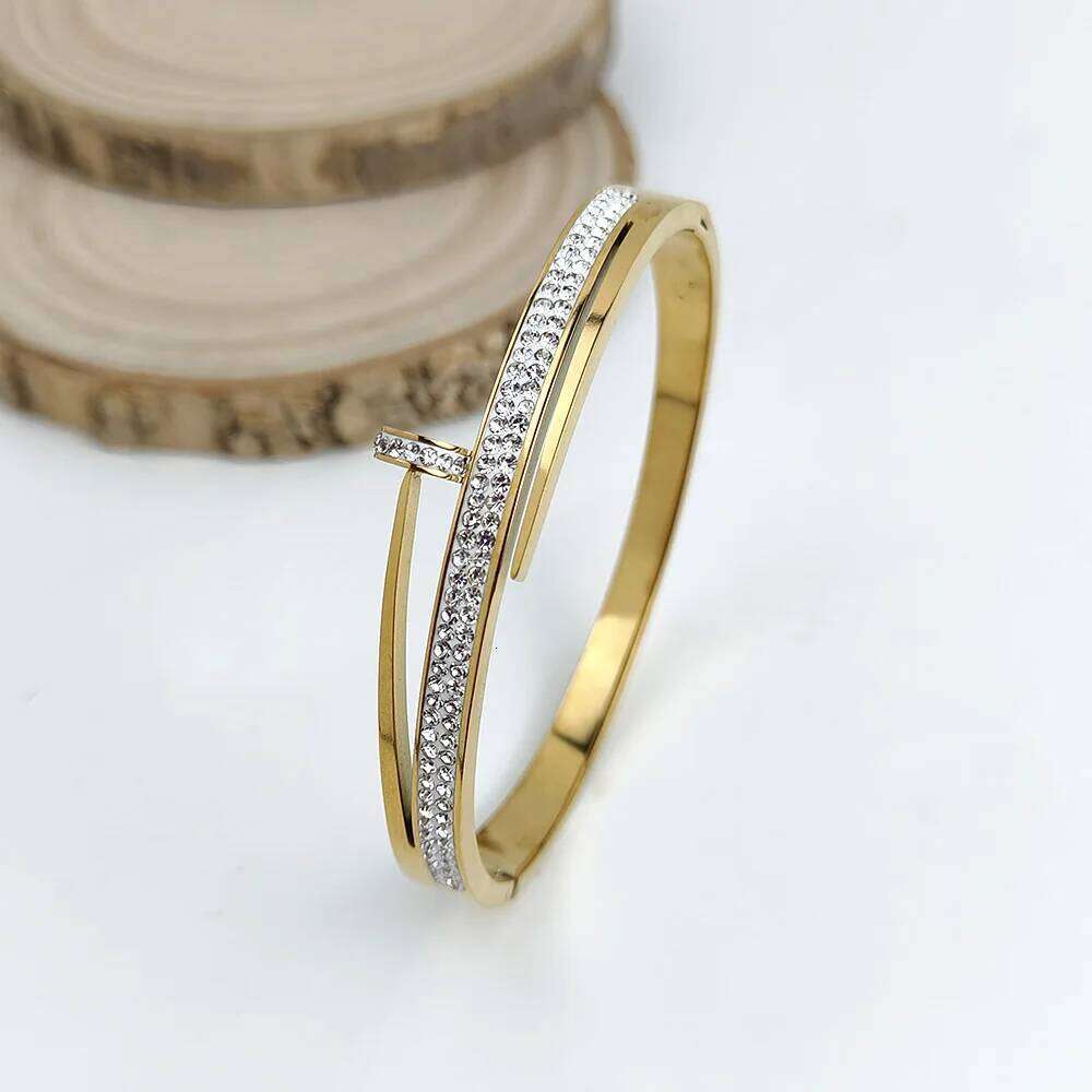 Fashion Unique Crystal Nail Stainless Steel Bangles Bracelets for Women Man Wedding Gift Luxury Designer Bracelet Jewelry Z260123