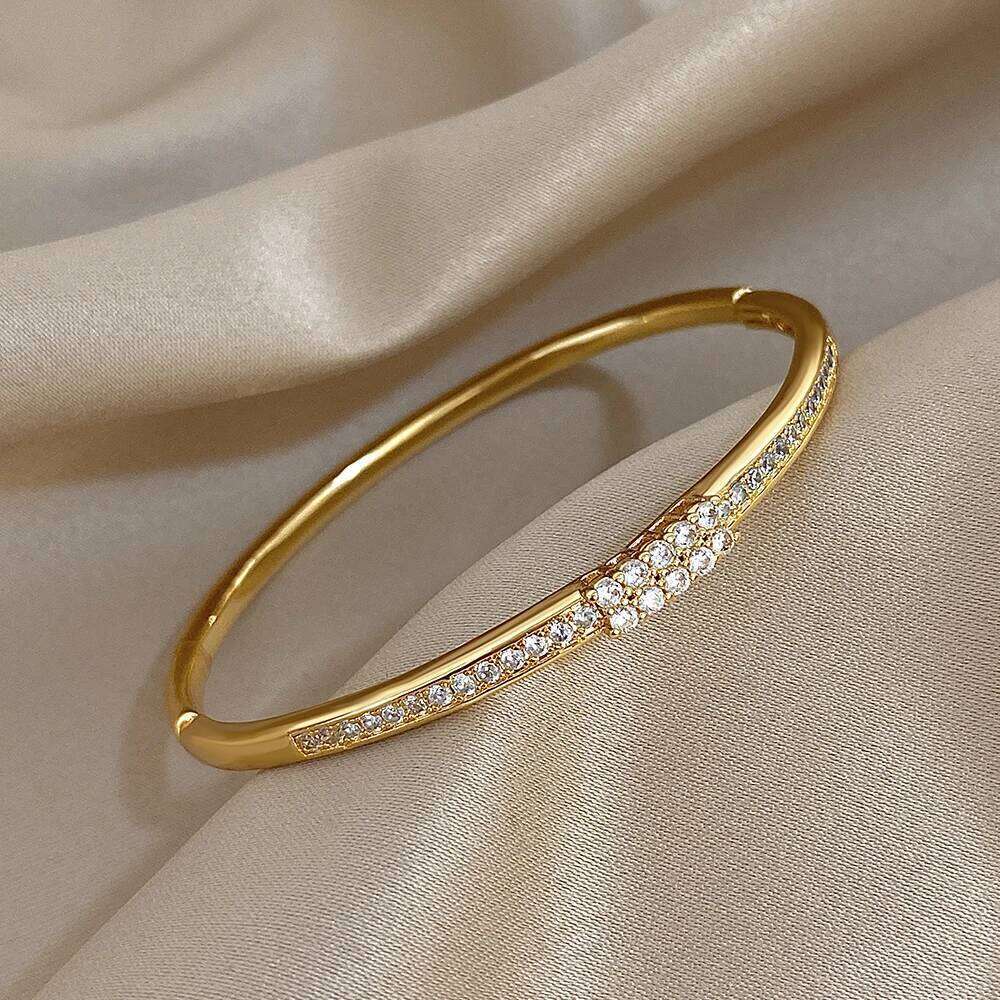 Exquisite Micro Inlaid Zircon Cuff Bangle Bracelets for Women Fashion Gold Plated Copper Stacked Bracelet Jewelry Gifts Z260123