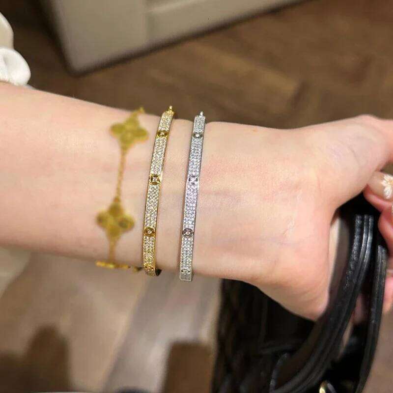 Classic Light Luxury Retro Half Circle Full Diamond Copper coin design Bracelets for women Exquisite Charm bangles Jewelry Z260123