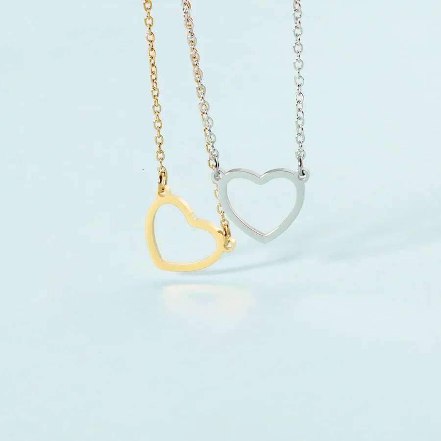 LATS Hollow Love Heart Pendant Necklaces for Women Men Couple 18K Gold Plated Stainless Steel Clavicle Chain Minimalist Jewelry Z260123
