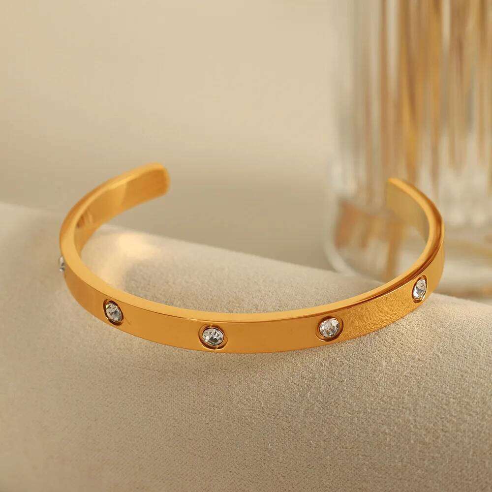 C-shaped open simple elegant, light luxury, with diamonds, couple's titanium steel bracelet, popular in Europe and Z260123