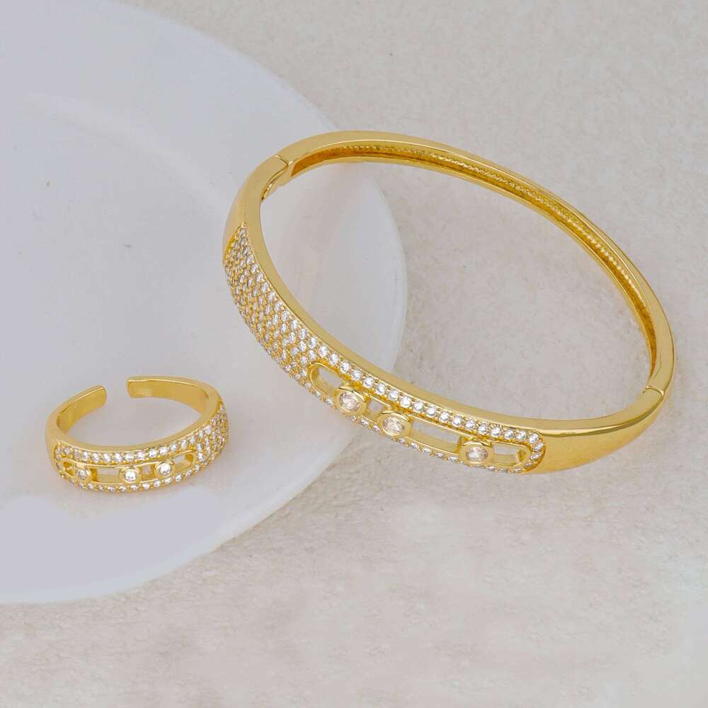 Luxury 18K Gold Plated Stainless Steel Nail Bracelet for Women with Cubic Zirconia Bangle Fashion Daily Wear Jewelry Accessory Z260123