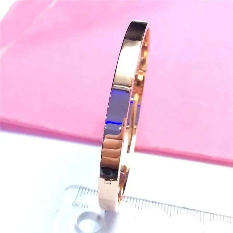 Plated 14K Rose Gold Glossy Wide Bracelet for Women Fashion Simple Fresh Wedding Engagement High Jewelry Z260123