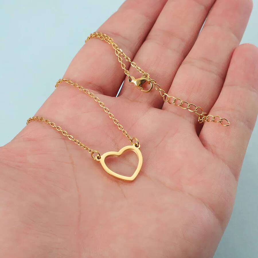 LATS Hollow Love Heart Pendant Necklaces for Women Men Couple 18K Gold Plated Stainless Steel Clavicle Chain Minimalist Jewelry Z260123