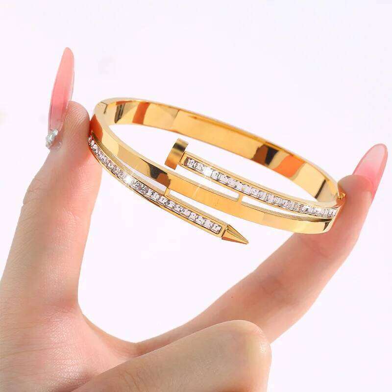 Gold Silver Stainless Steel Nail Bangle Bracelet for Women, Punk Style Cuff with CZ Crystal, Adjustable Fashion Jewelry Gifts Z260123
