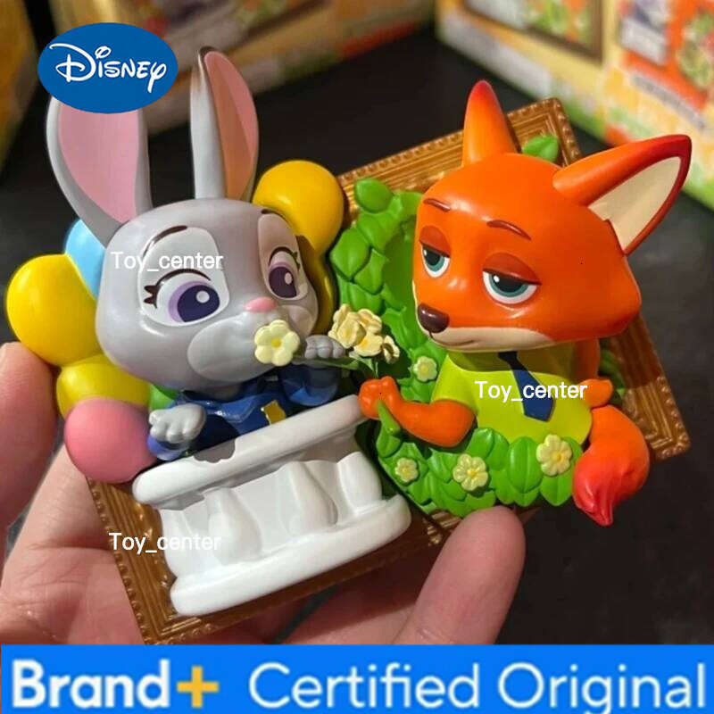 Disney New Genuine Famous Paintings Series Blind Nick Judy Figure Toy Refrigerator Sticker Mystery Box Room Decor Kids Gift H260123