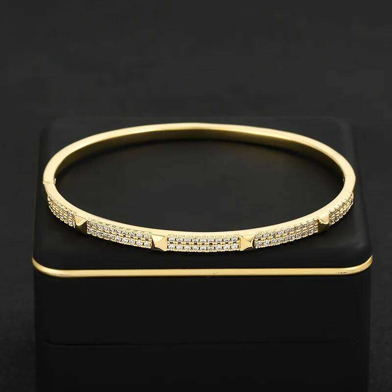 ZAKOL Fashion Simple Design Copper Inlaid Zircon Bangles For Women Luxury Temperament Gold Plated Bracelet Wedding Jewelry Z260123