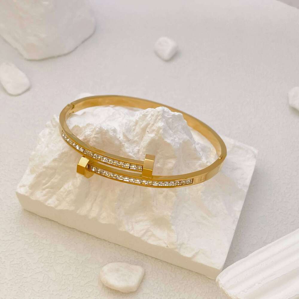 Classic Stainless Steel Punk Style Knot Charm Bangles Bracelet for Women Metal Twist Bracelets Rust-proof Wrist Jewelry Gift Z260123