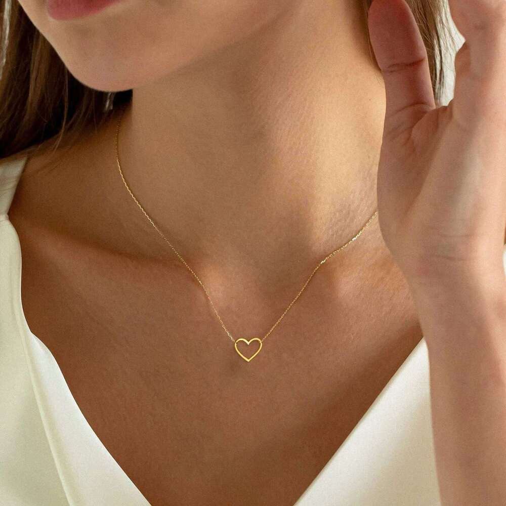 LATS Hollow Love Heart Pendant Necklaces for Women Men Couple 18K Gold Plated Stainless Steel Clavicle Chain Minimalist Jewelry Z260123