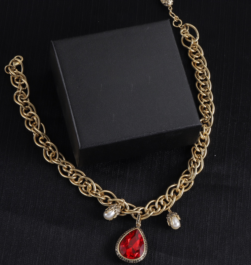 Gothic Punk Skeleton Pendant Necklace Chain Retro Designer Neckklace Personality Skull Hip Hop Necklaces Women Wedding Party Jewelry High Quality Gift