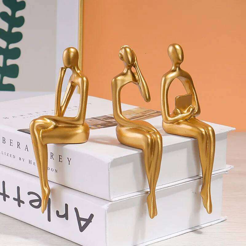 Three-piece Set of Art Figurines Desktop Decoration, Suitable for & Study Desk or Bookshelf Decoration