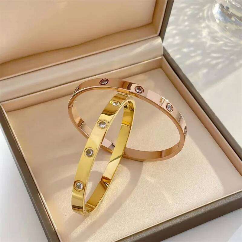 New Fashion Stainless Steel Women's Bracelet Couple Bangle Cubic Zirconia Gold Color Jewelry Gift For Men Z260123