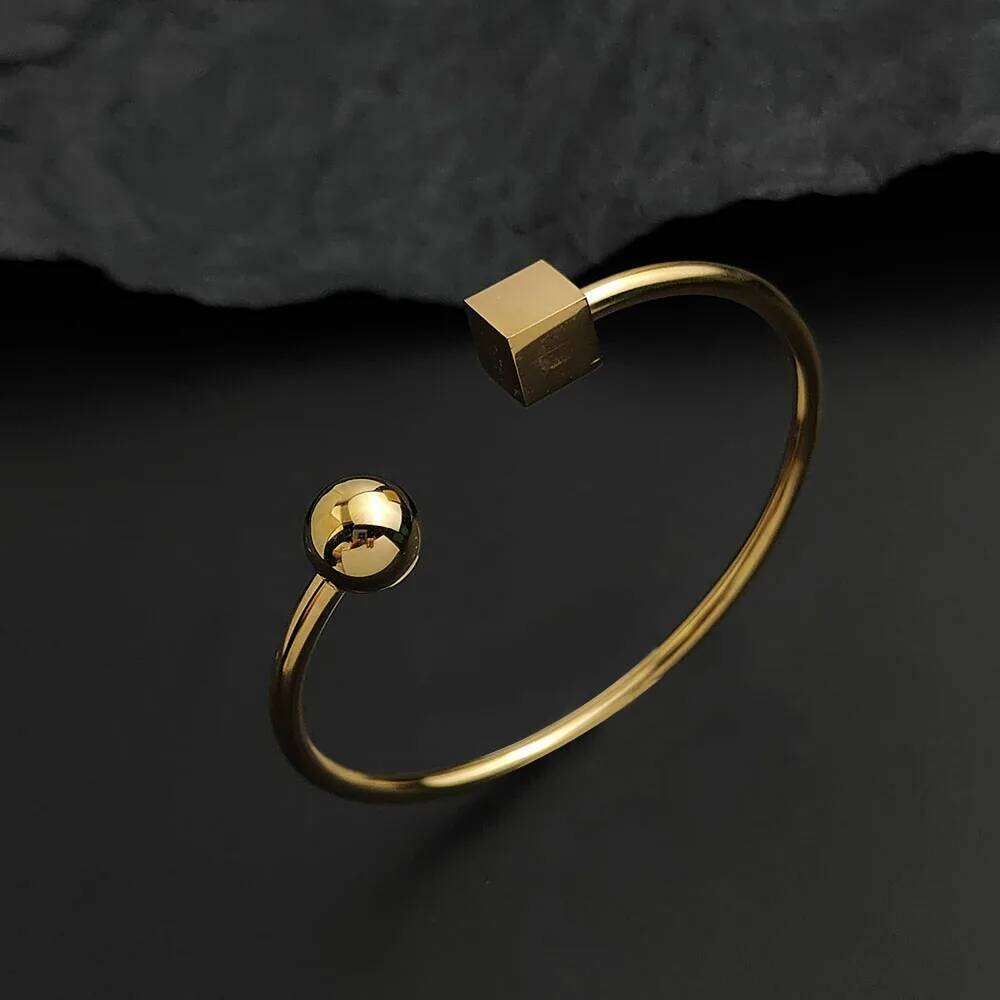Simple wire ball cube gold-plated stainless steel women's bracelet, waterproof and rust-free, worn by couples Z260123