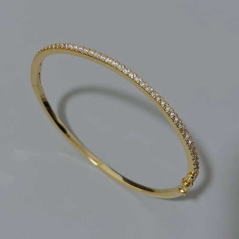 Hot Brand Pure 925 Sterling Silver For Women Spikes Steam-punk A row Zircons Wedding Jewelry Around Rivet Bangle Z260123