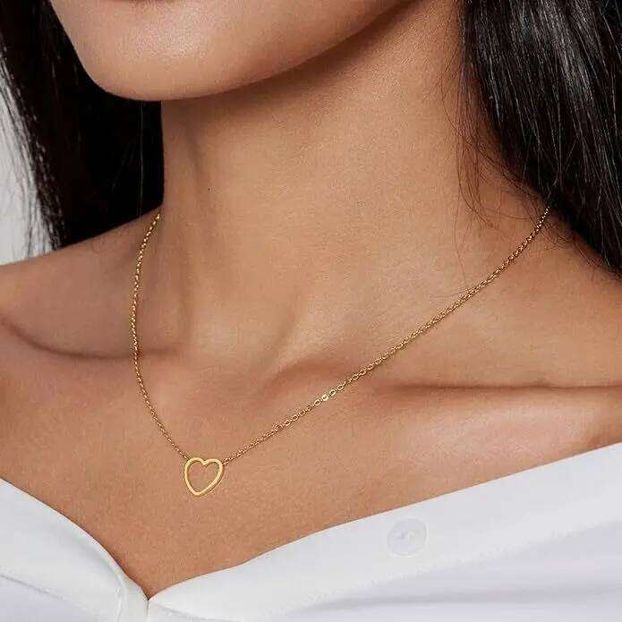 LATS Hollow Love Heart Pendant Necklaces for Women Men Couple 18K Gold Plated Stainless Steel Clavicle Chain Minimalist Jewelry Z260123