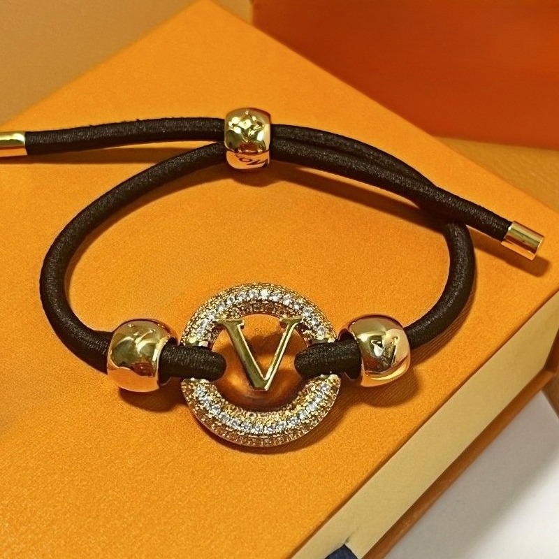 Designer Bracelet for Men and Women Buckle Cord Bracelet Adjustable Size Bracelet Luxury Letter Bracelet Bangle Cuff Chain High-quality Jewelry Gifts with Box