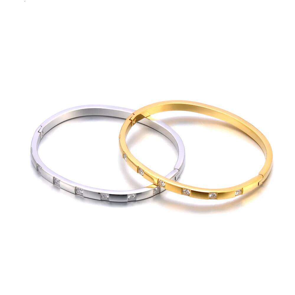 Stylish Cubic Zirconia Stainless Steel Charm Bangle Bracelet For Women 18K Gold Plated Waterproof Jewelry Fashion B24030 Z260123