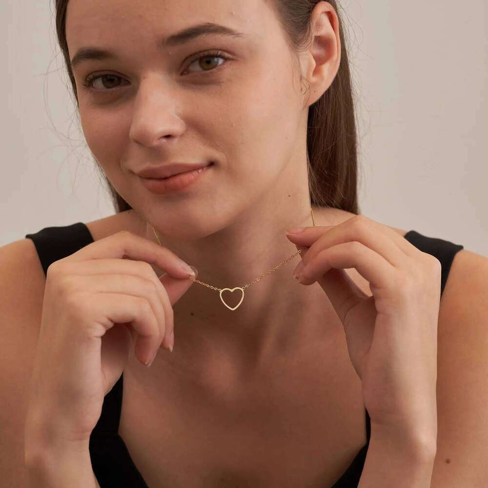 LATS Hollow Love Heart Pendant Necklaces for Women Men Couple 18K Gold Plated Stainless Steel Clavicle Chain Minimalist Jewelry Z260123