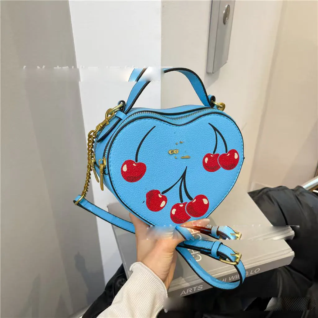 Fashion Heart-shaped Lovely Shoulder Bags for Women PU Leather Female Crossbody Bags Vintage Casual Hand Bags