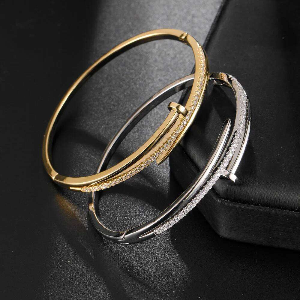 Luxury Brand Nail Open Bracelets Female Temperament Simple Trendy Bracelet Stainles Steel Screw Bangle for Women Gift Wholesale Z260123