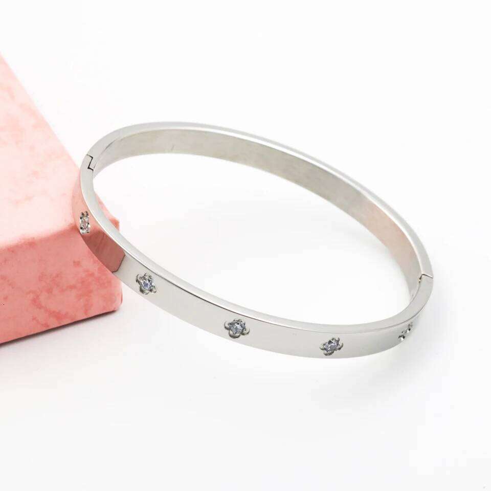 New Fashion Classic 18k Stainless Steel Women's Bangles Gold Color Cz Crystal Bracelet For Women Cuff Simple Trendy Love Jewelry Z260123