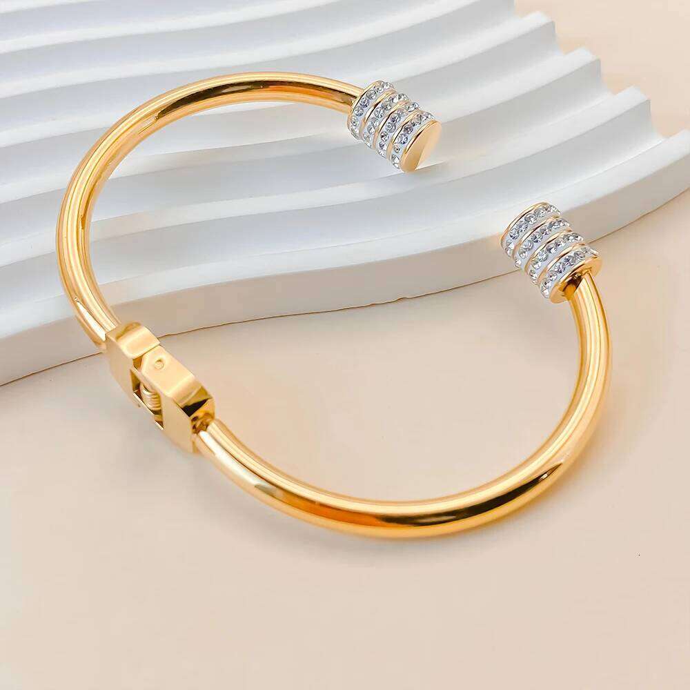 eManco High Quality Gold-Plated Bangles Women's Simple Fashion Bracelet Stainless Steel with Rhinestones Jewelry Gifts Z260123