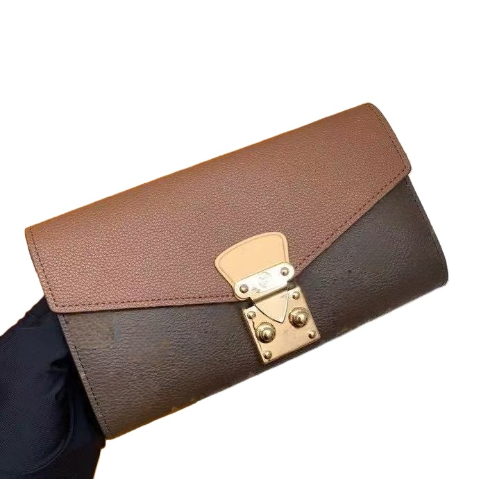 Stylish Luxury Leather Tote Bag Featuring a Durable & Versatile Detach-Able Strap