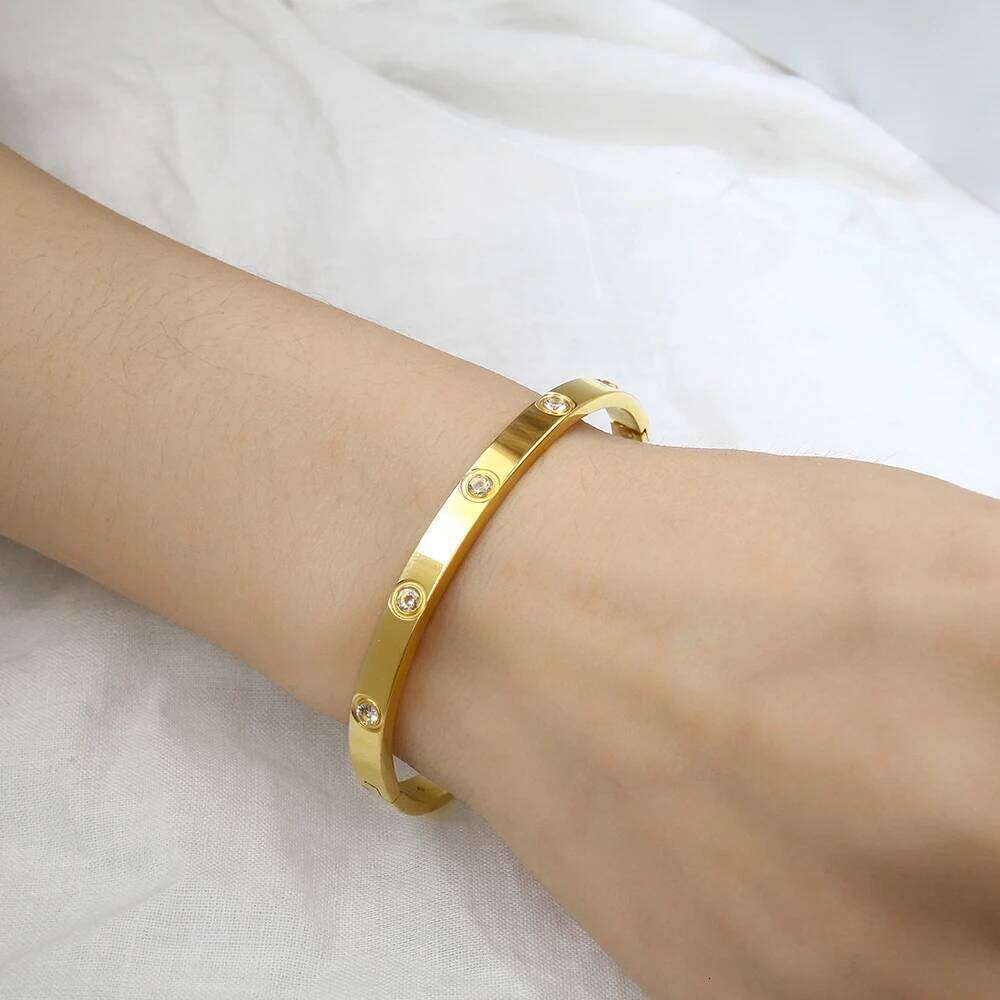 Bracelets Fashion Metal Women Geometric Gold Color Xh Bangles Luxury Woman Bracelet Surprise Price Z260123