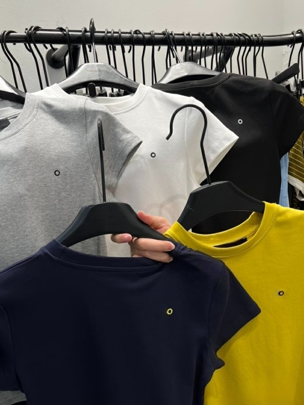 Women Yoga Short Sleeve Sports Fitness T-Shirt Solid Color Crop Top Long-Sleeve T Shirt Skinfriendly Workout Summer Top Women Gym Training Shirt