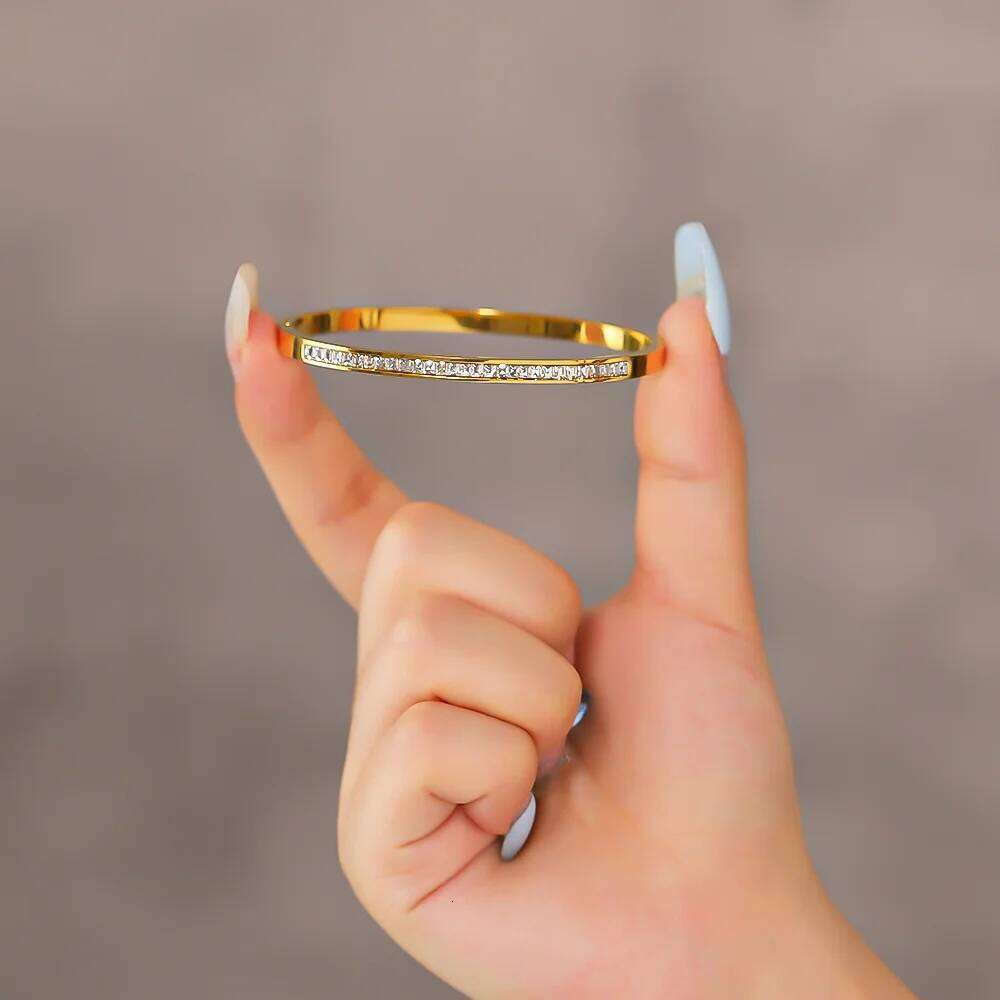 New Single Row Artificial Zircon Inlaid Stainless Steel Bracelet, Non Fading, Suitable For Women's Party Gifts Z260123