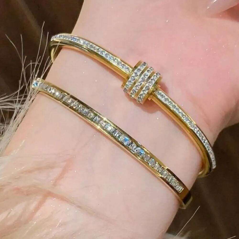 Starry Sky Little Man Waist Titanium Steel Women's Hand Accessories Bracelet Light Luxury Niche Z260123