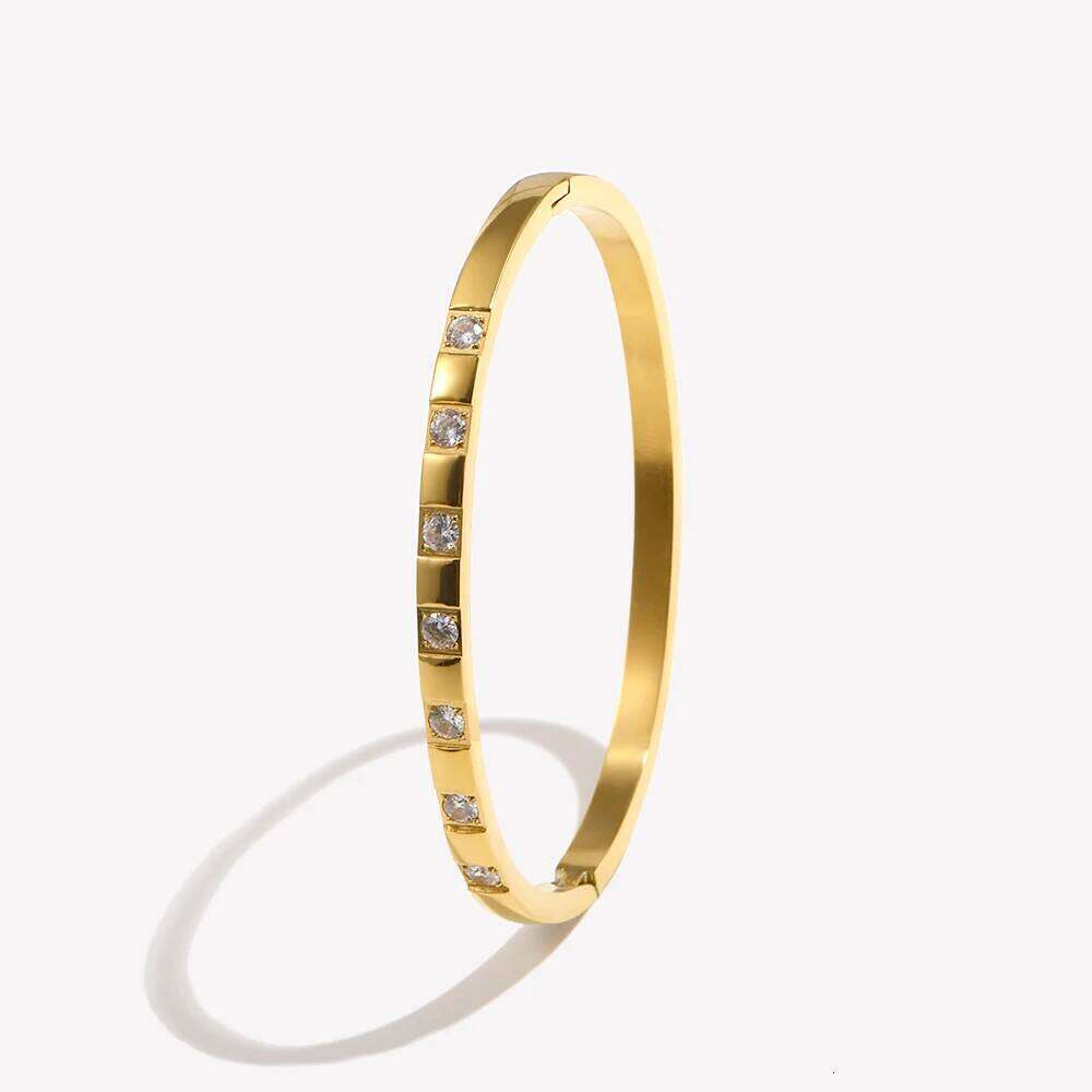 E.B.belle Fashion 316L Stainless 18K Gold Plated Tarnish Free Bangles For Women Rhinestone women's hand bracelets Z260123