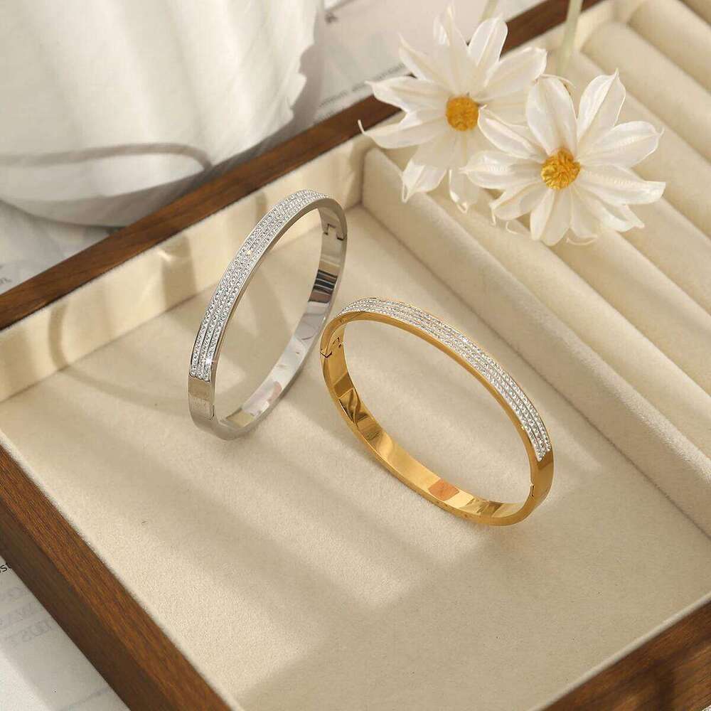 Luxury Gold Plated Bangles Hand Bracelets Women's Stainless Steel Bangle Gifts For Women Fashion Jewelry Decoration Z260123