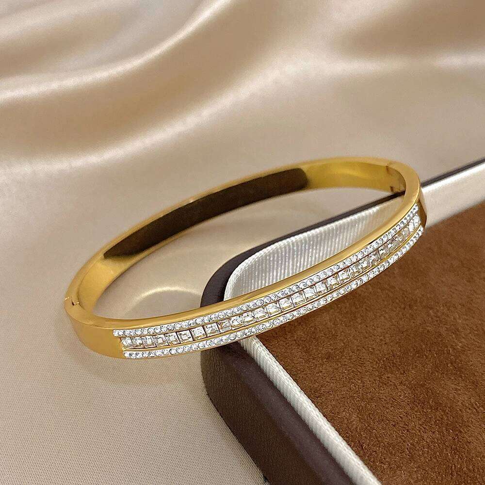 Luxury Micro Inlaid Zircon Bracelet for Women Trendy Gold Plated Stainless Steel Cuff Bangle Bracelets Waterproof Jewelry Z260123