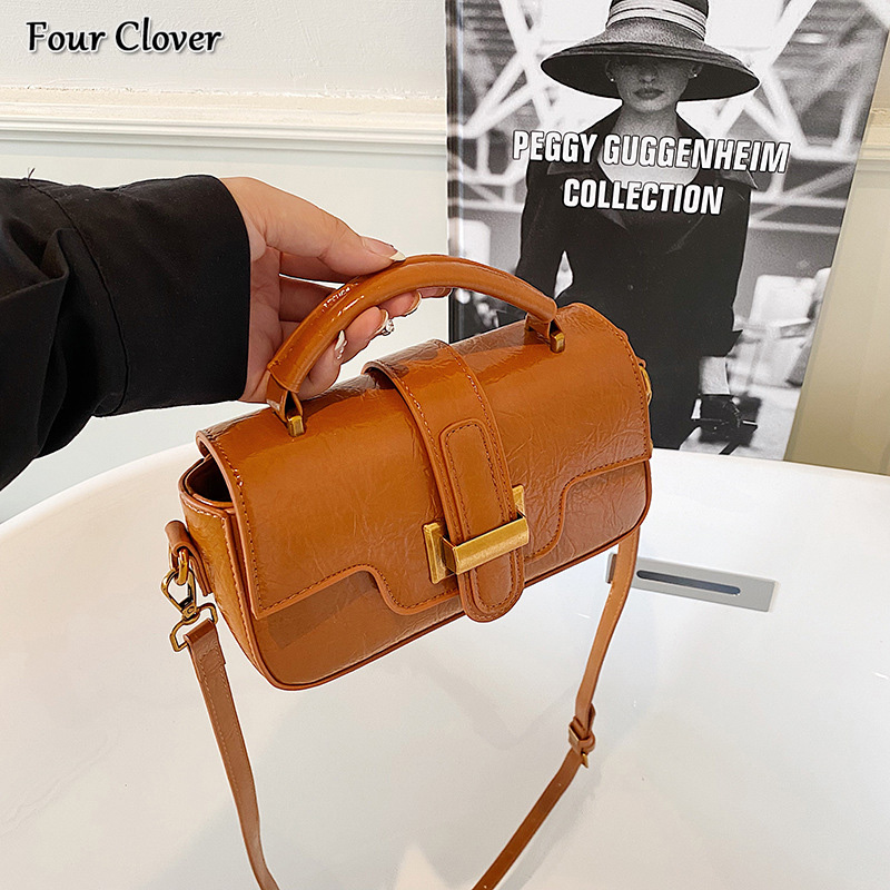 Vintage Women's Small Bag, New Fashion Luxury Bag, Versatile Crossbody Bag, Handbag, Free Home Delivery, Trendy Square Handbag, High-Quality Unde
