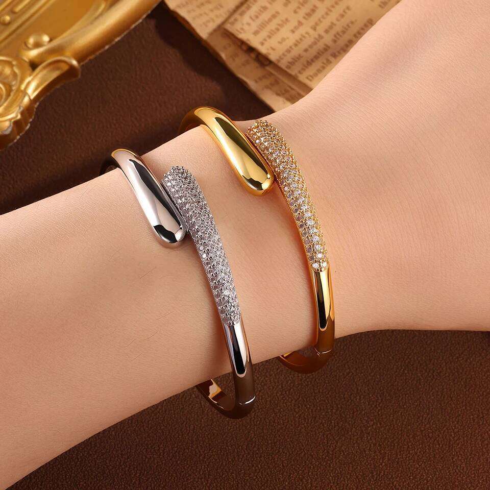 Yupsk New Niche Design Micro-intact Zircon Water Drop Open Bracelet for Women 18K Gold Plated Wedding Party Jewelry Z260123