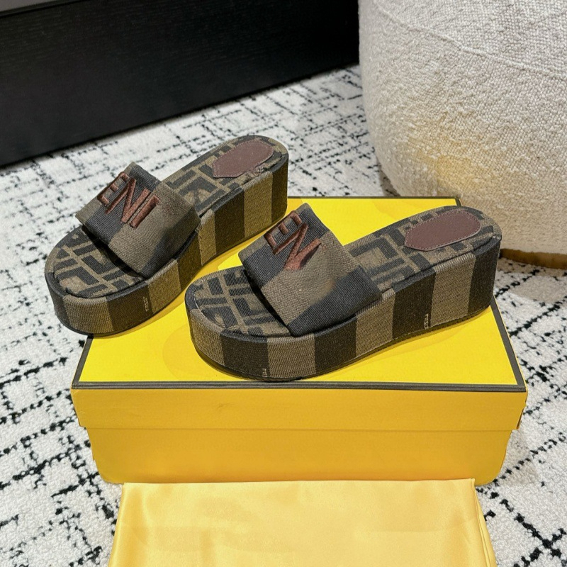 Letter Embroidered For Women Slipper, Thick Sole, Wedge Heel, Waterproof Platform, One-strap Height-increasing Straw Slippers