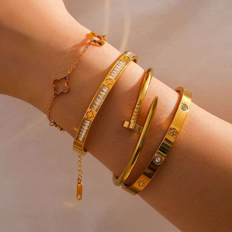 18k Gold Plated Stainless Steel Clover Bracelet Set For Couples Holiday Gift Daily Wear Fashion Jewelry Z260123