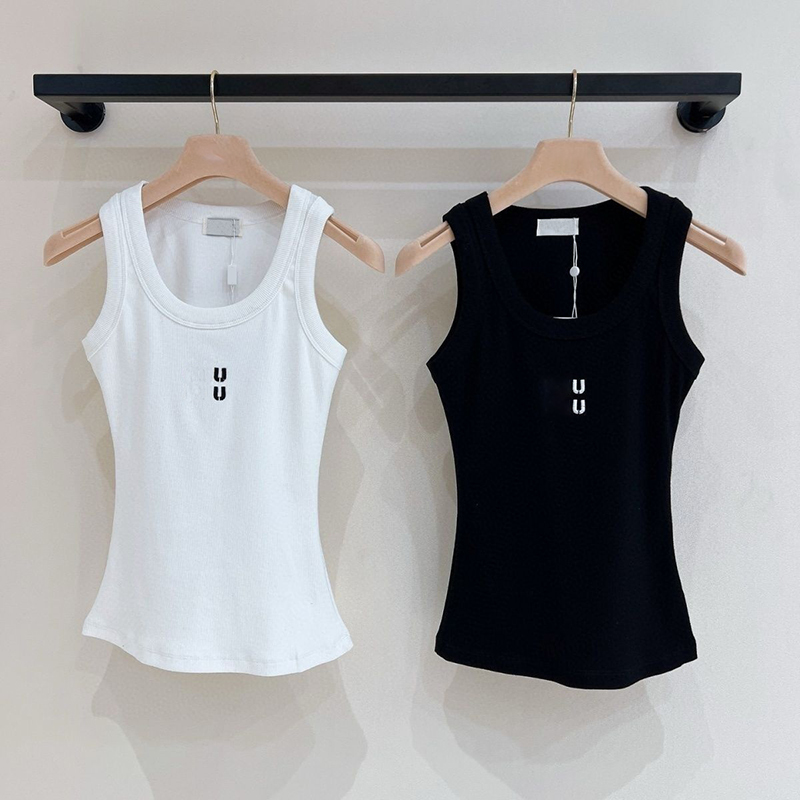 Luxury Tank Top Womens Designer Summer Pure Cotton Tanks Designer Tops Casual Sleeveless Beach Vest Top Classic Style Letter Daily Drills Tank Top Women