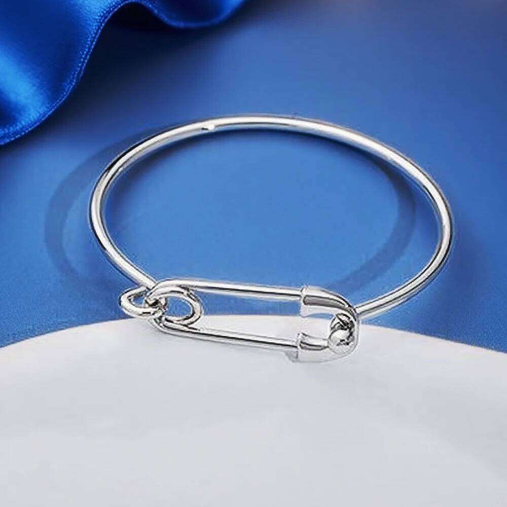 YILUOCD Gold-plated Safety Pin Hook Bracelet for Women Simple Thin Cuff Bangle Love Friendship Minimalist Jewelry Z260123