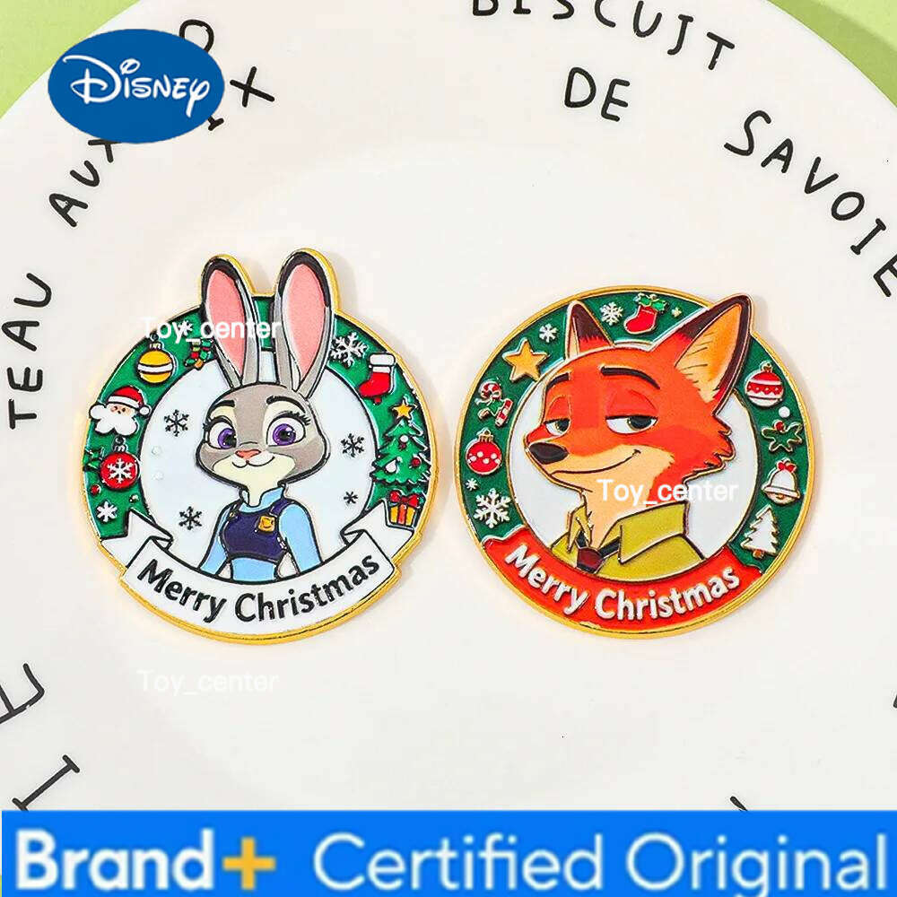 Disney Cute Anime Cartoon Christmas Series Animal Badge Creative Fashion Brooch Pin Backpack Collar Jewelry Gift H260123