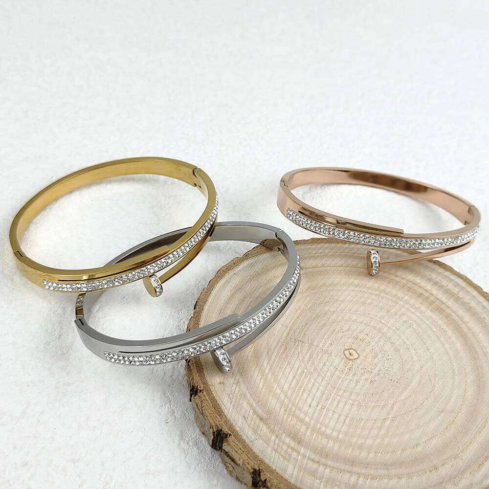 Fashion Unique Crystal Nail Stainless Steel Bangles Bracelets for Women Man Wedding Gift Luxury Designer Bracelet Jewelry Z260123