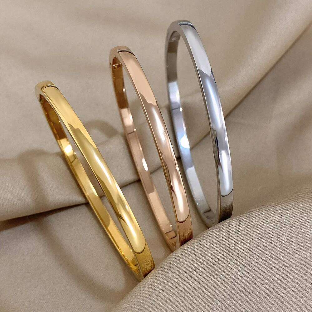 Fashion Smooth Stainless Steel Cuff Bangles Bracelets for Women Men New 4mm Gold Plated Stackable Waterproof Charm Jewelry Z260123