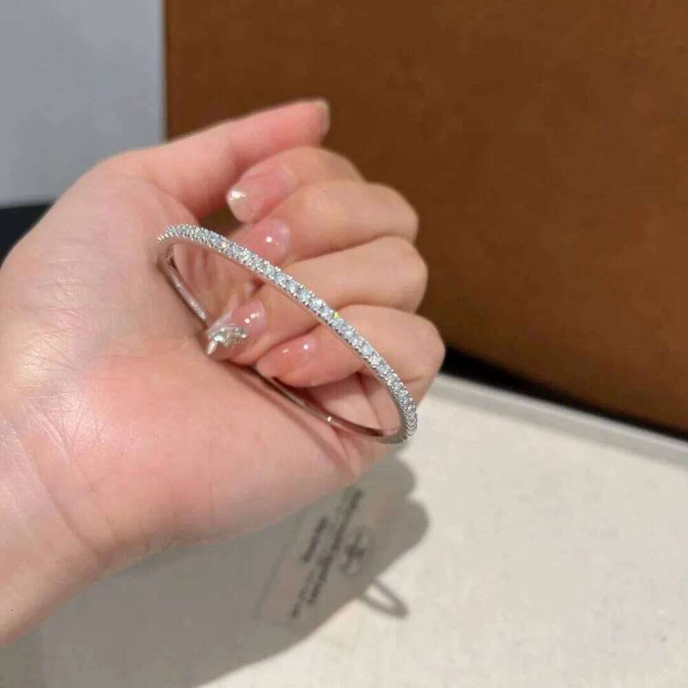 New Trend Hot Sale Famous Brand Top Quality European Luxury Jewelry Bracelets For Women Zircon Bangle Classic Pure 925 Sliver Z260123