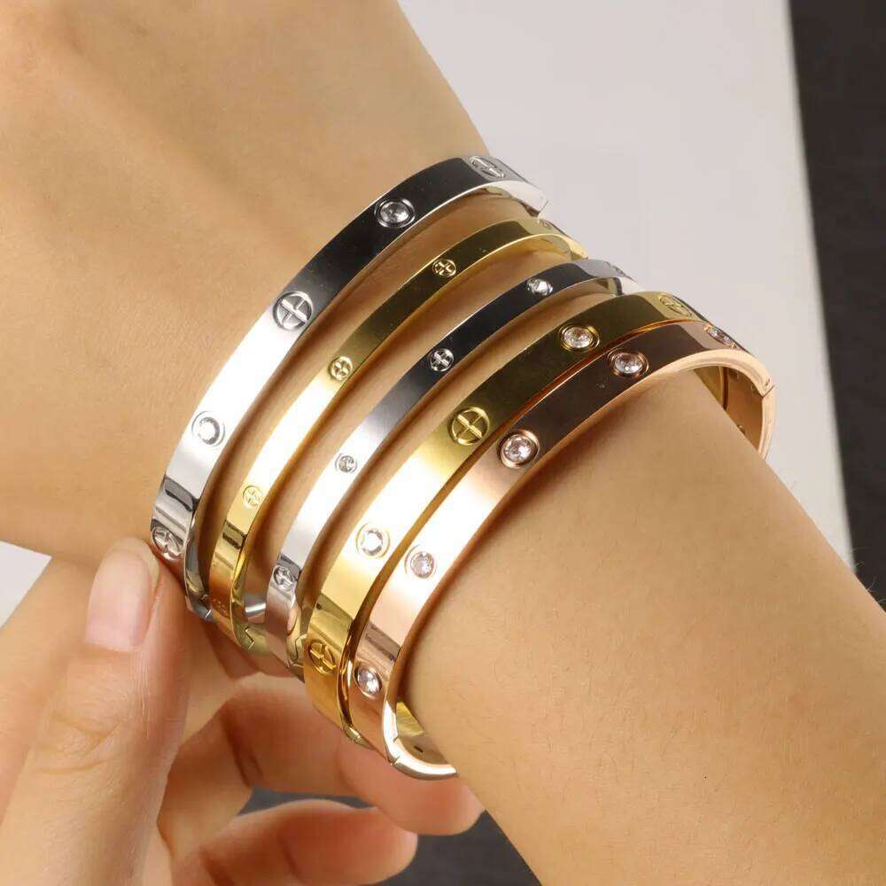 Bracelets Fashion Metal Women Geometric Gold Color Xh Bangles Luxury Woman Bracelet Surprise Price Z260123