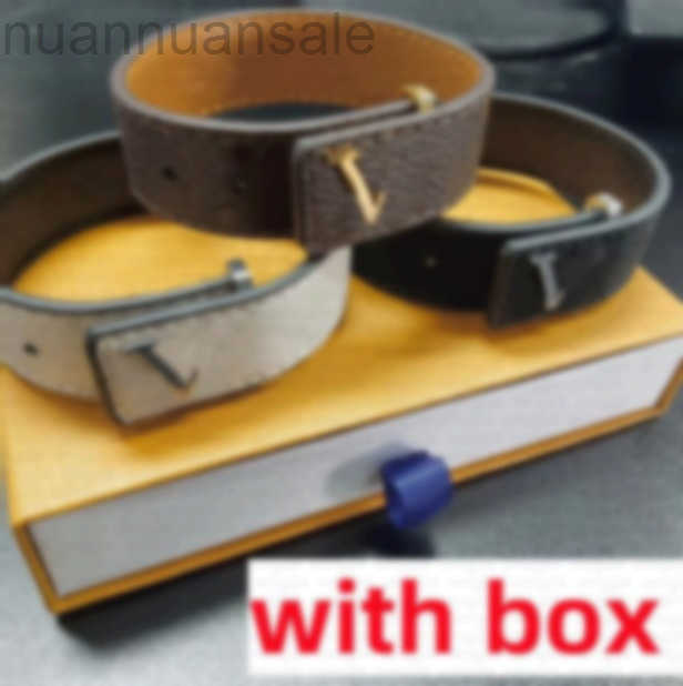 leather With box designer bracelet men plated gold bracelet designer Jewelry women black brown Bangle fashion wide embossing old flower mens bracelet new om011