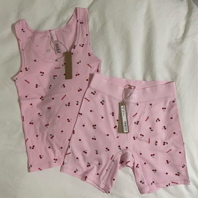 Women's Designer Skimss lounge Sets shorts T-shirt Yoga tank top Sets Lingerie Short shirts flat cornered summer yoga sport gym wear Sports Sets