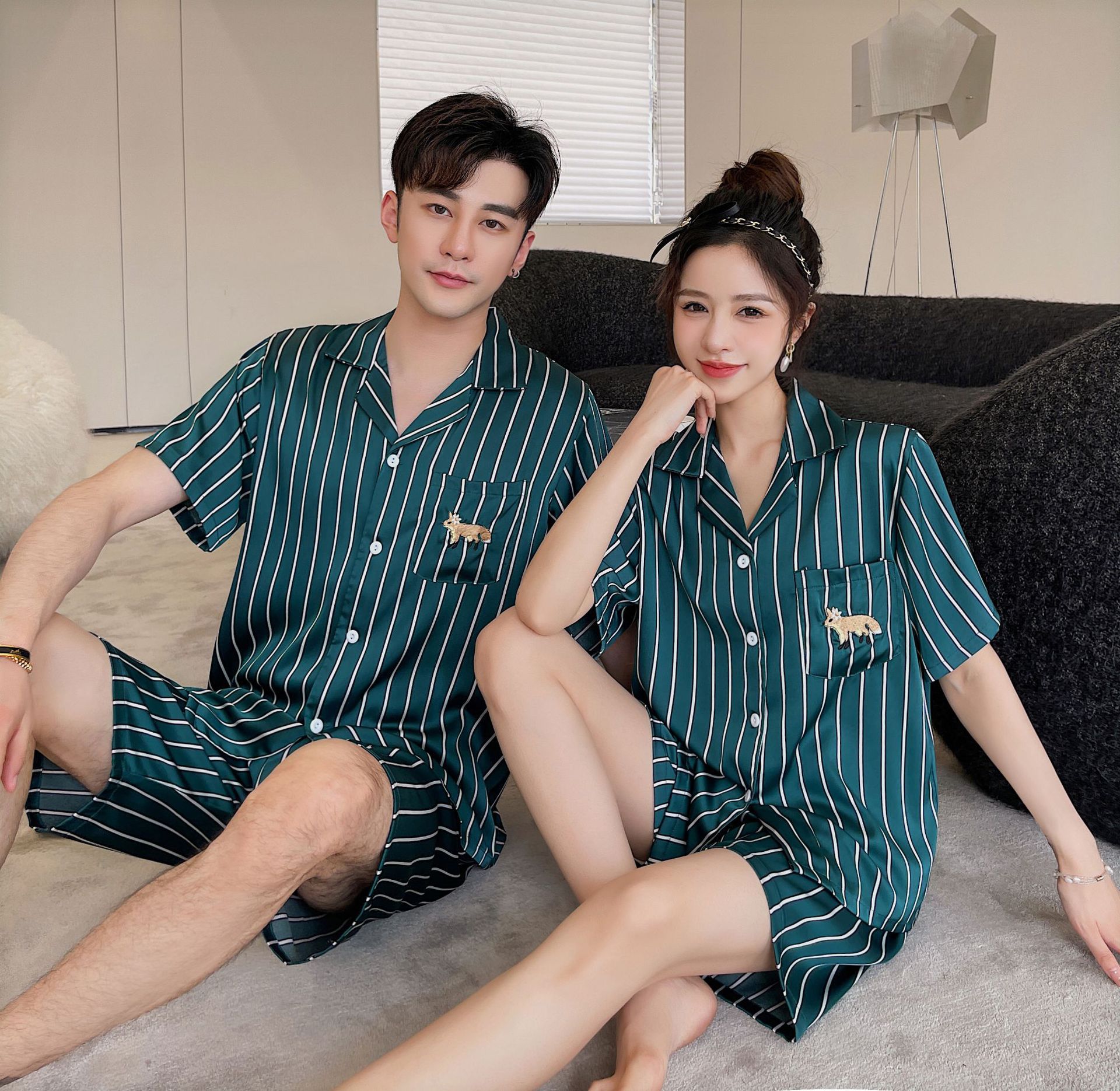 B1354-Elegant Womens Homewear Collection with Lovely Red Hearts Print